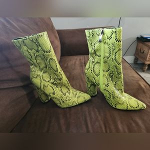 Women boots